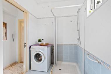 Lungomare Ciclopi Apartments with Balconies and Parking