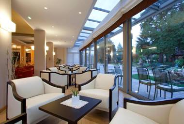 Hotel Harrys' Garden