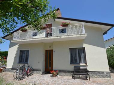 Inviting Apartment in Gatteo with Private Garden