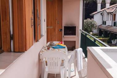 Appartamento con Terrazza in Residence con Piscina per 6 ospiti