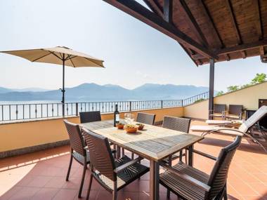 Panoramic house in a residence upon the green hills overlooking Lake Maggiore