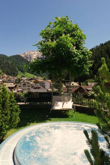 Hotel Chalet S - Dolomites Design - adults friendly