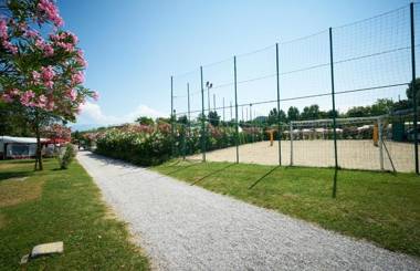 Albatross Mobile Homes on Camping Baia Verde