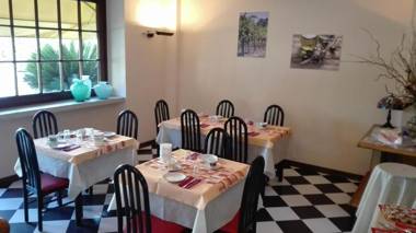 Hotel Meublè Tenesi