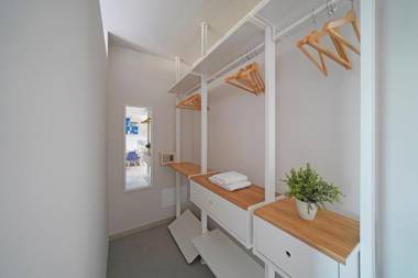 Gardaliva Blue Studio 3