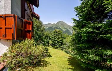 Awesome apartment in Busa di Villotta with WiFi and 1 Bedrooms