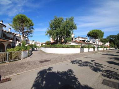 Apartment in Eraclea Mare 40811