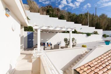 3 bedrooms appartement at Piano di Trappeto 1 m away from the beach with sea view furnished terrace and wifi