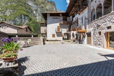 Logge dei Paroloti Agnese