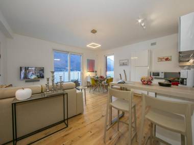 Blue View Lugano Lake - Waterfront Cocoon