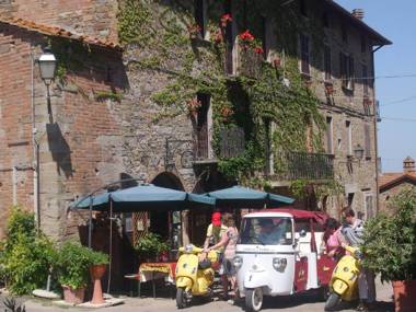 Autunno tra Toscana e Umbria Lago Trasimeno Agriturismo Borgo Cenaioli