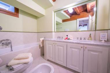 Villa Faccioli Bosso with shared pool