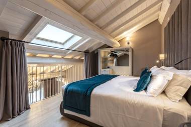 Luxury Apartments San Zeno