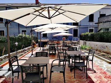 La Posada De Juan y Marisol