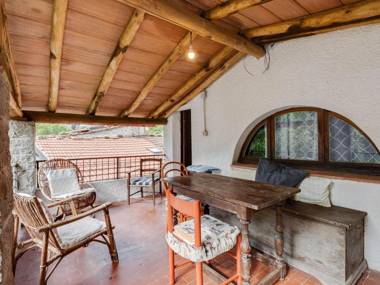 Alluring Holiday Home in Migliorini with Pool