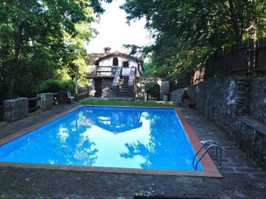 Holiday Home in Migliorini with Pool Terrace Fireplace