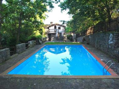 Holiday Home in Migliorini with Pool & Garden