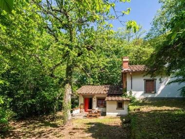 Heavenly Holiday Home in Migliorini - Pistoia with Terrace