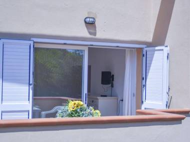 Apartment with Swimming Pool in Trinità d'Agultu e Vignola