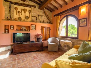 Spacious Holiday Home in Cagli with Garden