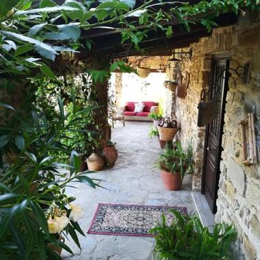 Studio with sea view enclosed garden and wifi at Ogliastro Cilento