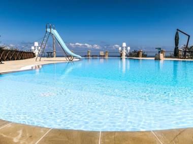 Agriturismo Terrazze sul Tirreno two rooms apartment with patio and sea view