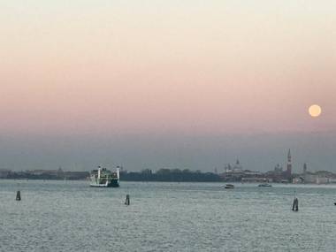 OASIS Golden Lagoon Chalet