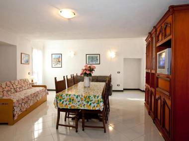 Holiday Home in Sesta-Godano with Terrace BBQ Parking