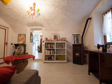 Stunning Holiday Home in Rio with Terrace Barbecue Parking