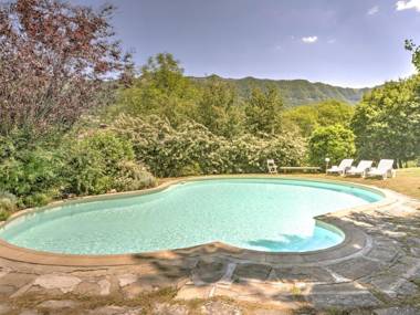 Apartment in the historic medieval village of Serignana with pool and garden