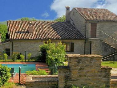 Cozy Mansion in Mercatello sul Metauro with Swimming Pool