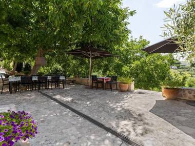 Stunning Apartment in Ripabottoni with Swimming Pool