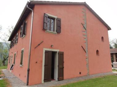 Holiday Home in Tredozio with Garden BBQ & Parking