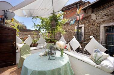 Le Petit Chateau Dolceacqua