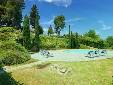 Scenic Apartment in Mombaroccio with Garden near City Centre