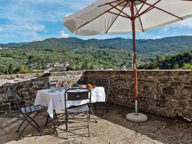 Beautiful Holiday Home in Casola in Lunigiana with Terrace
