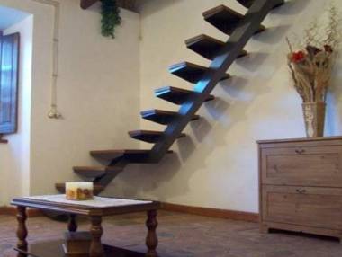 Enticing Holiday Home in Tuscany amid the Forest