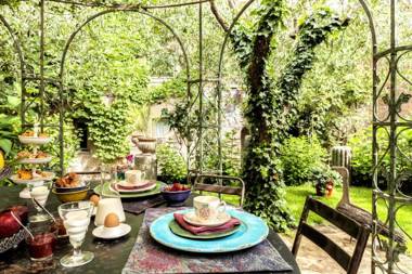 Corte della Maestà Antica Residenza