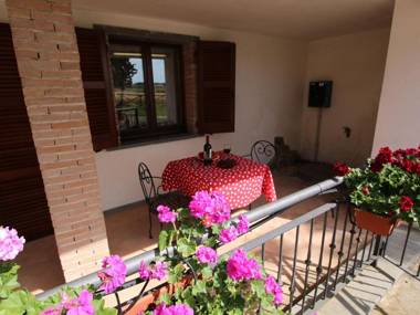 Spacious Farmhouse in Bagnoregio with Swimming Pool