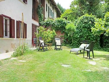 Delightful Holiday Home in Moncucco Torinese with Balcony