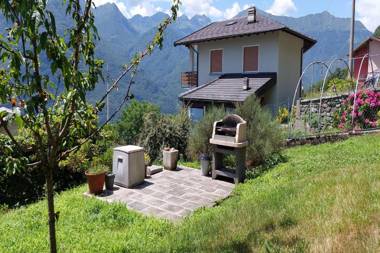Cherry Tree House Pet & Child Friendly - Happy Rentals