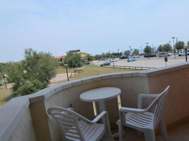 Luxurious Apartment in Lido Degli Estensi near Sea
