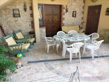 2 bedrooms appartement with furnished garden and wifi at Coppe