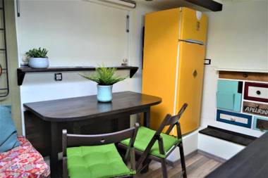 Pillirina House-boat