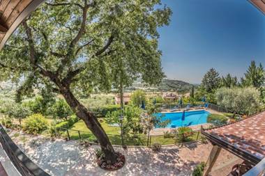 B&b La Mortella With Pool