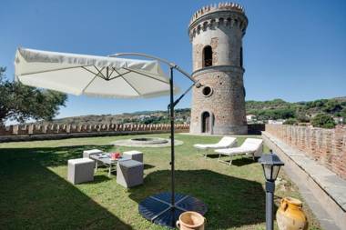 Castello Di Caccuri Suites