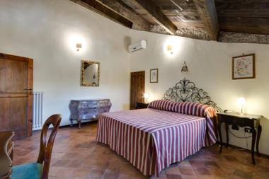 Castello Di Caccuri Suites