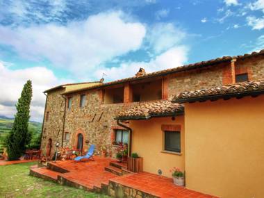 Authentic Tuscan holiday home on property with stunning views