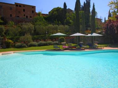 Luxurious Farmhouse in Montalcino with Pool