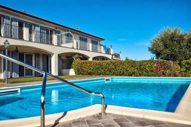 Villa Lucia Riviera dei Fiori Pool